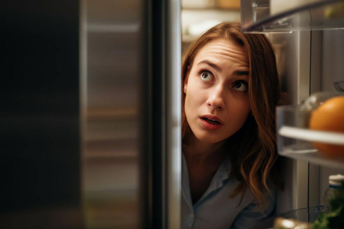 frigorifero dietro pulizia