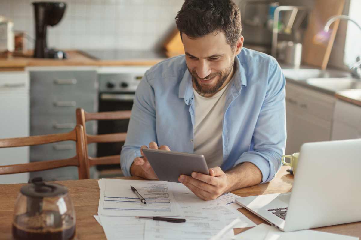 Bolletta energia elettrica, riduzione per 3 milioni di italiani